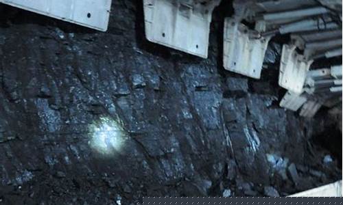 云南四大矿山是哪四大(云南四大矿山是哪四大矿产)_https://www.jumanxin.com_深交所_第1张