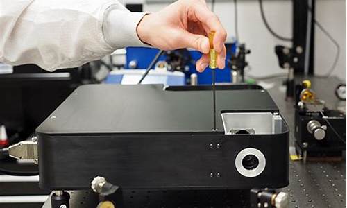 中红外光纤激光器(红外光纤激光器玻璃打孔原理)_https://www.jumanxin.com_北交所_第1张